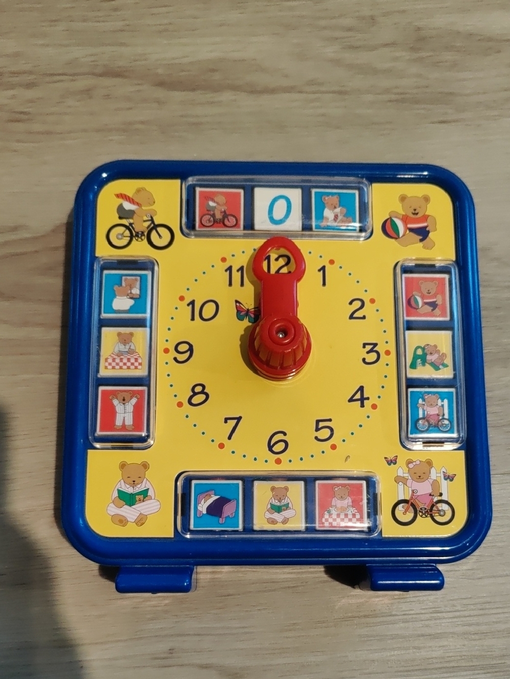 BATTAT interactive flip toy Learningclock vintage made with durable plastic Y2K